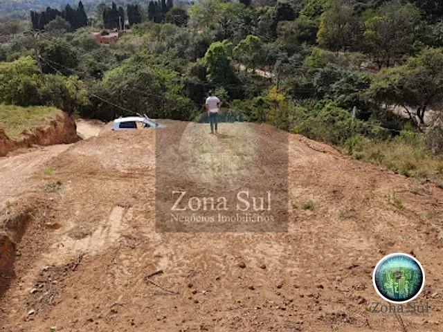 Terreno com 1013m², à venda, no bairro Brigadeiro Tobias - Genebra em Sorocaba