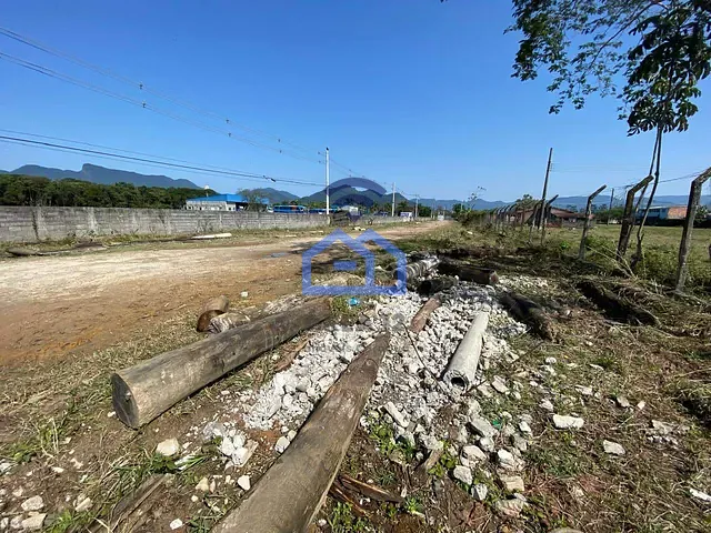 Terreno com 3000m², à venda, no bairro Porto Novo em Caraguatatuba