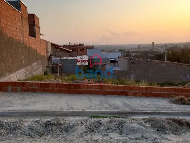 Terreno com 211m², à venda, no bairro Bairro da Estação em Porto Feliz