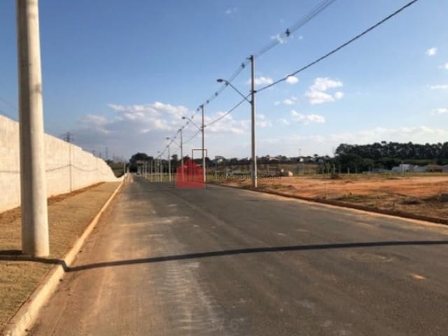 Terreno com 299m², à venda, no bairro Parque das Nações em Pindamonhangaba