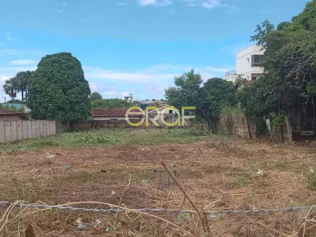 Terreno com 1234m², à venda, no bairro Centro em Formosa