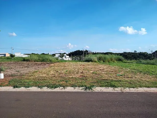 Terreno com 360m², à venda, no bairro Residencial Florabella em Holambra