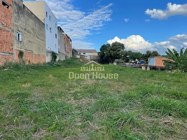 Terreno com 2140m², à venda, no bairro Siderlândia em Volta Redonda