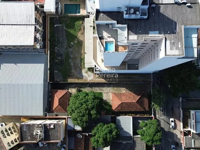 Terreno com 760m², à venda, no bairro Centro em Três Rios
