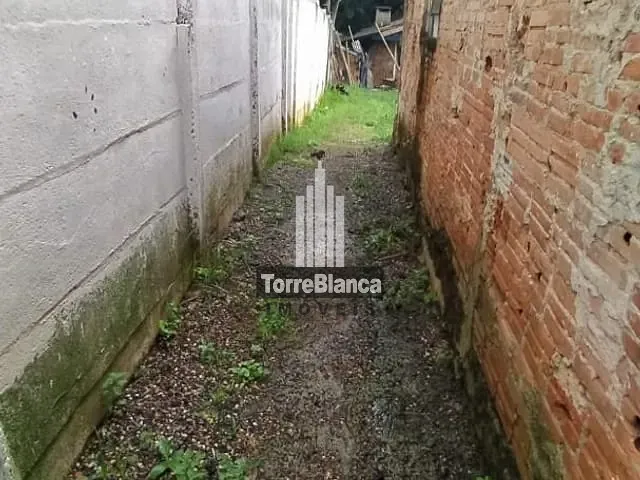 Terreno com 484m², à venda, no bairro Uvaranas em Ponta Grossa