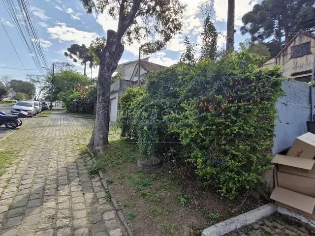 Terreno com 650m², à venda, no bairro Bom Retiro em Curitiba