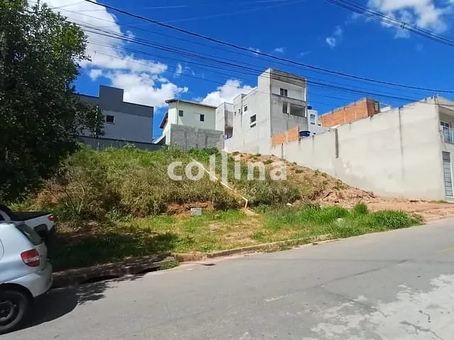 Terreno com 140m², à venda, no bairro Alto de Santa Lúcia em Carapicuíba