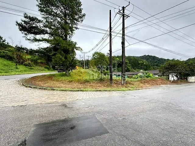 Terreno com 1264m², à venda, no bairro Rio Bonito (Pirabeiraba) em Joinville