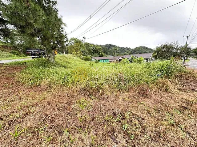 Terreno com 1264m², à venda, no bairro Rio Bonito (Pirabeiraba) em Joinville