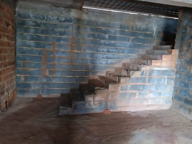 Terreno com 296m², à venda, no bairro Sion em Arcos