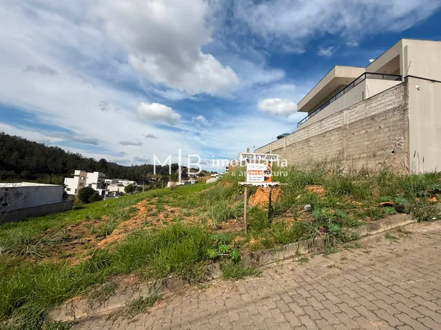 Terreno com 474m², à venda, no bairro Imigrantes em Cataguases