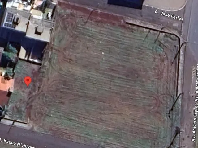 Terreno com 360m², à venda, no bairro Portal de Versalhes 1 em Londrina