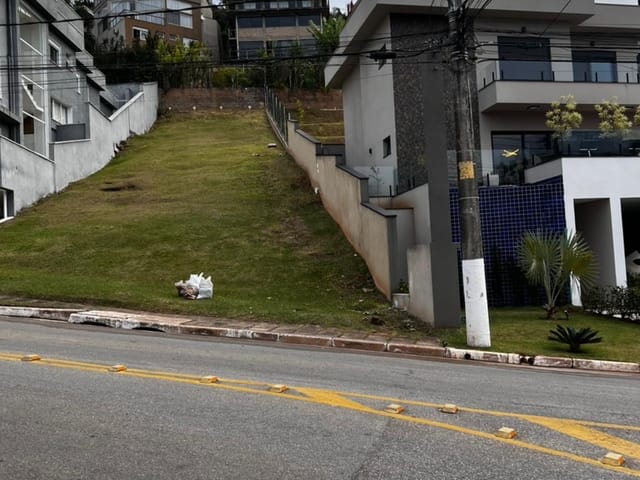 Terreno com 418m², à venda, no bairro Tamboré em Santana de Parnaíba