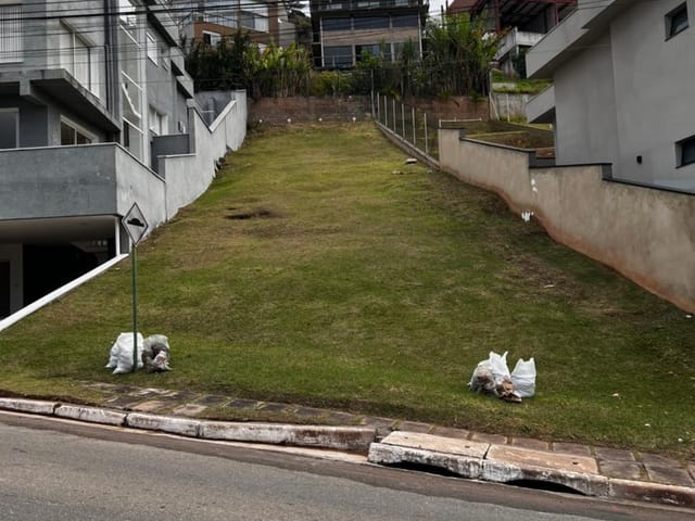 Terreno com 418m², à venda, no bairro Tamboré em Santana de Parnaíba