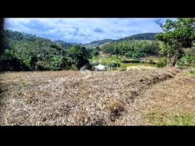 Terreno com 2800m², à venda, no bairro Balança em Simão Pereira