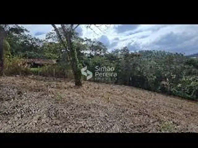 Terreno com 2800m², à venda, no bairro Balança em Simão Pereira