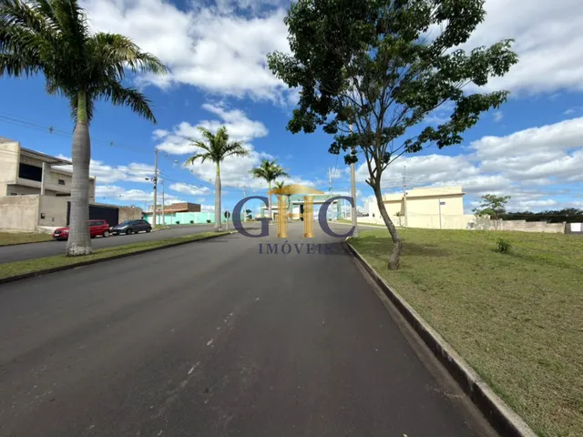 Terreno com 271m², à venda, no bairro Jardim São Lucas em Salto de Pirapora