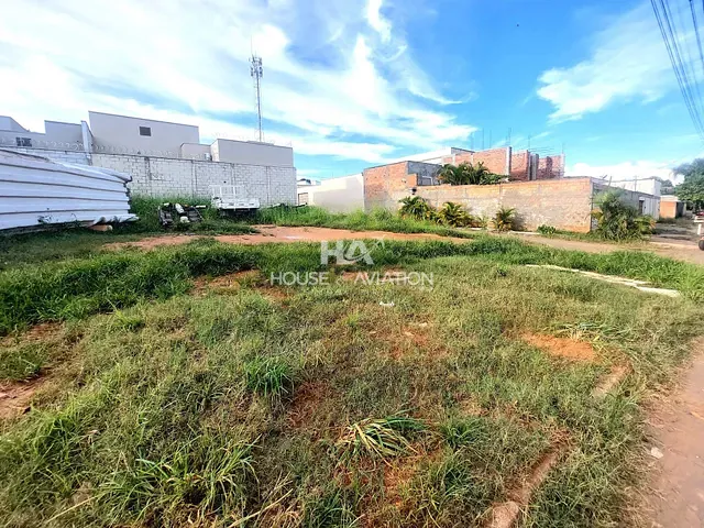 Terreno com 450m², à venda, no bairro Goiânia 2 em Goiânia