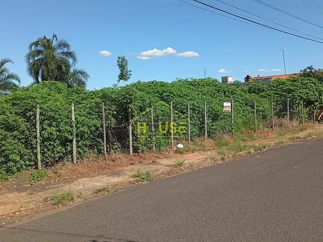 Terreno com 536m², à venda, no bairro Jardim Bom Clima em Votuporanga