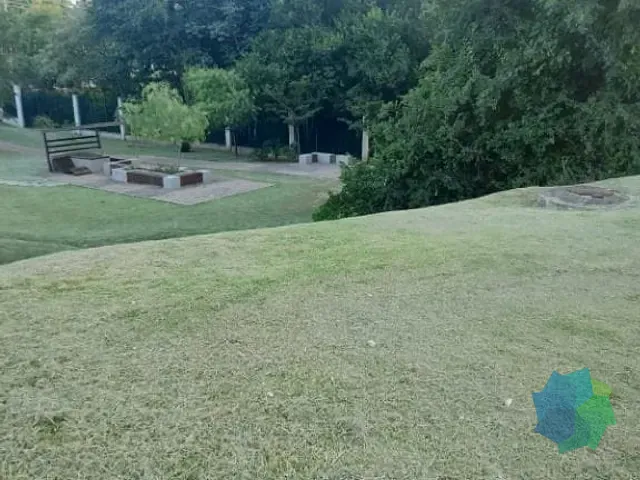 Terreno com 378m², à venda, no bairro Pinheirinho II em Itu