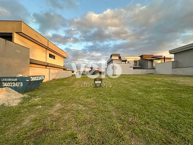 Terreno com 350m², à venda, no bairro Piracangaguá em Taubaté