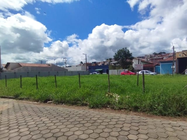 Terreno com 500m², à venda, no bairro Santa Edwirges em Cambuí