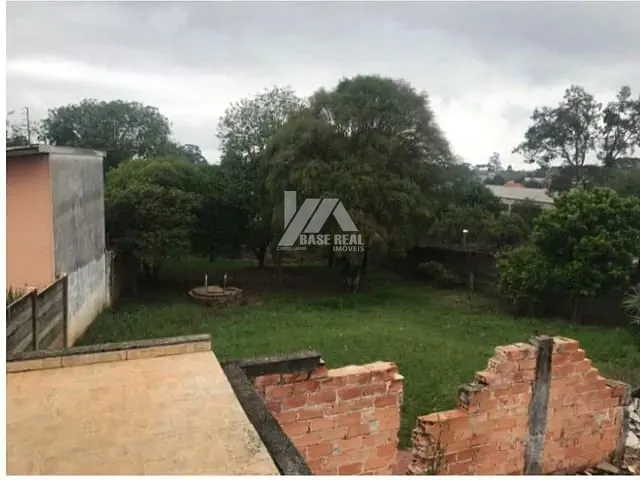 Terreno com 658m², à venda, no bairro Uvaranas em Ponta Grossa