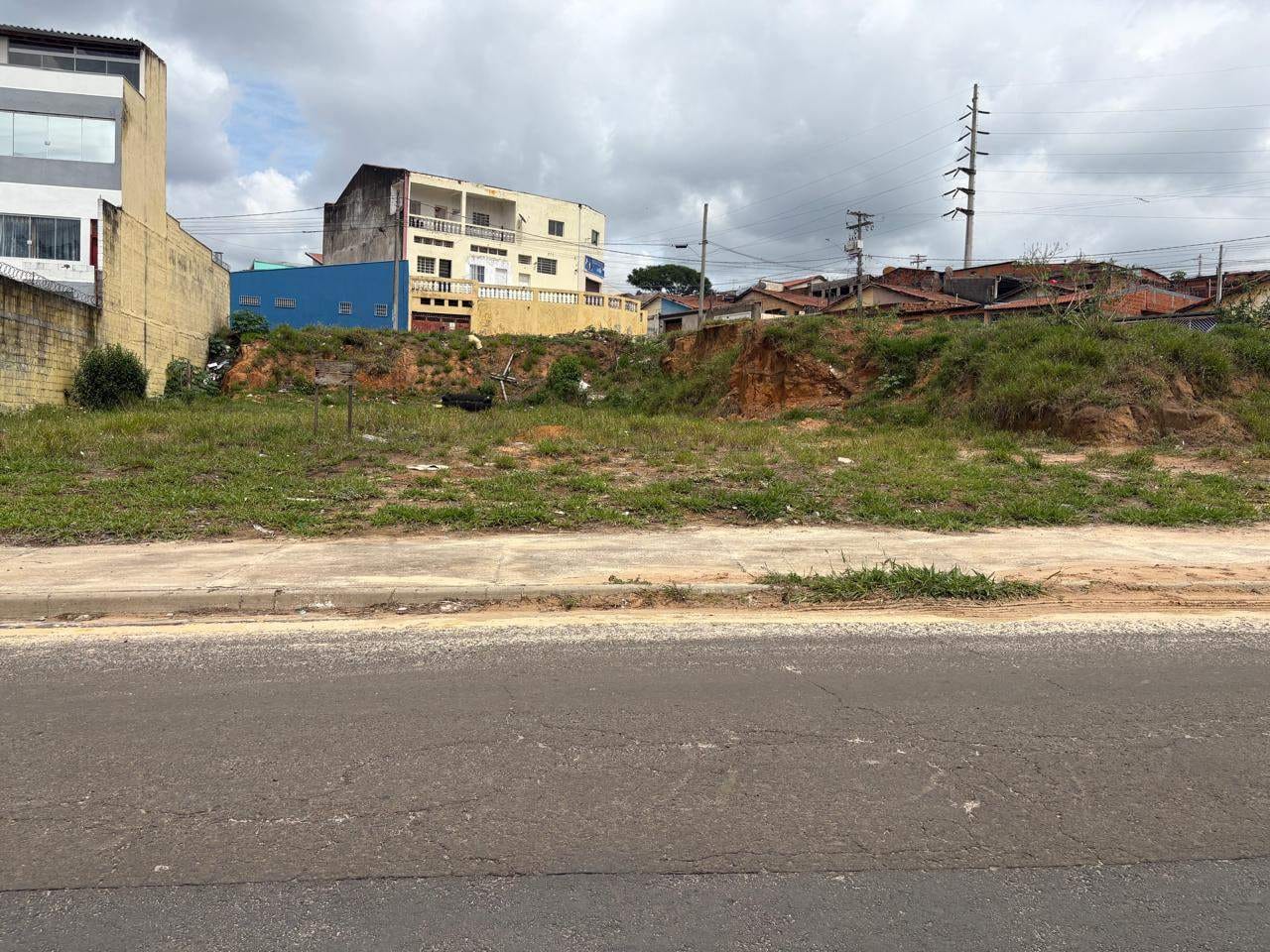 Terreno, 706 m² - Foto 1