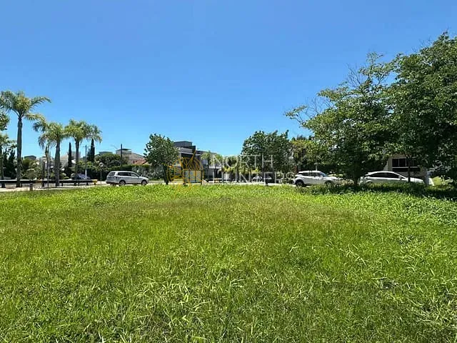 Terreno com 612m², à venda, no bairro Jurerê Internacional em Florianópolis