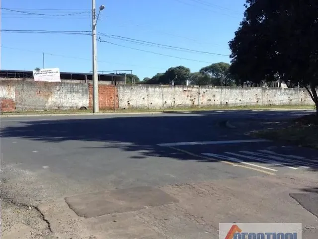 Terreno para alugar, no bairro Tarumã em Curitiba