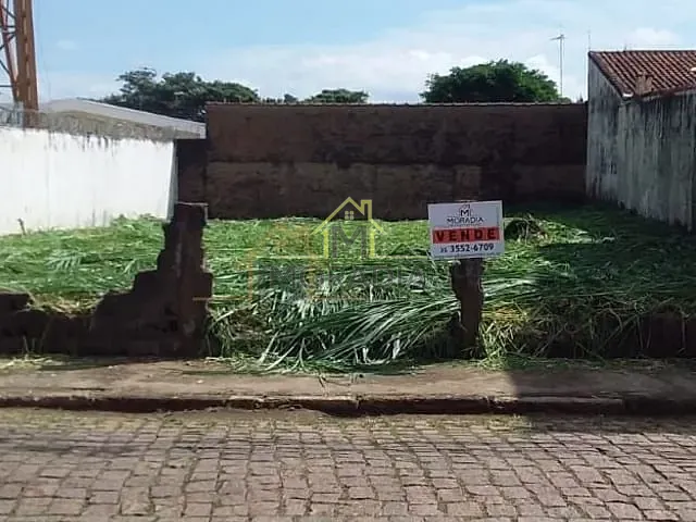Terreno com 389m², à venda, no bairro Jardim São Luiz em Guaxupé