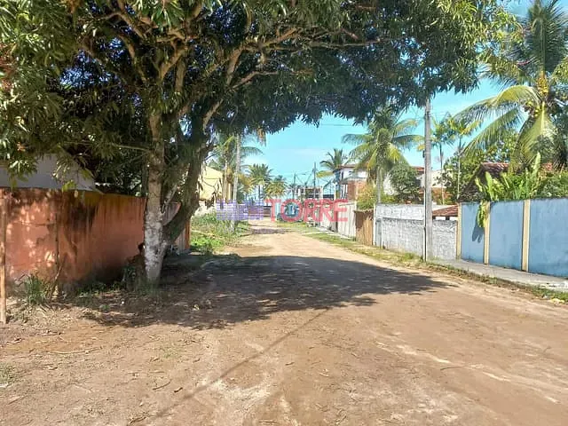 Terreno com 334m², à venda, no bairro Olivença em Ilhéus