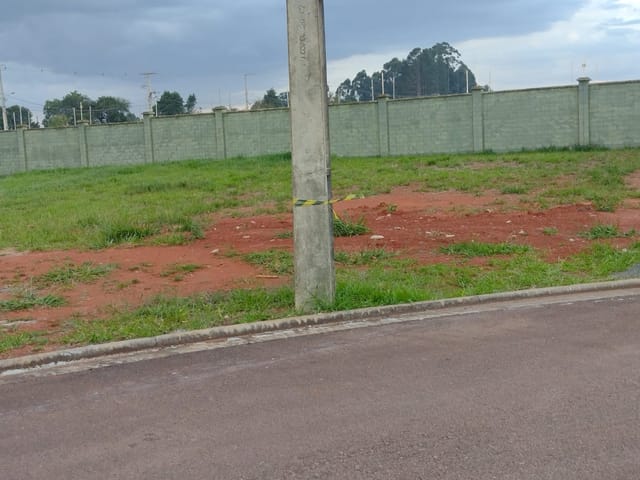 Terreno com 300m², à venda, no bairro Jardim Carvalho em Ponta Grossa