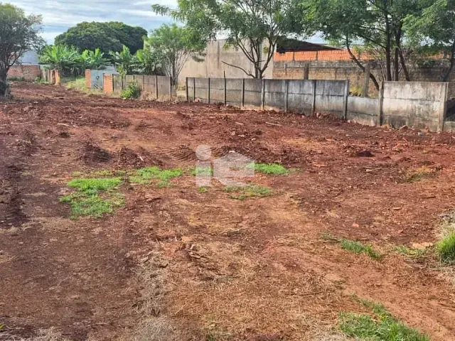 Terreno com 739m², à venda, no bairro Manoel Müller em Rolândia