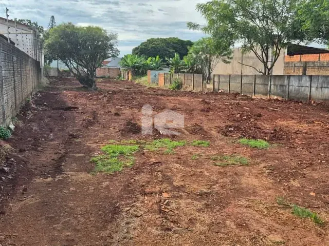 Terreno com 739m², à venda, no bairro Manoel Müller em Rolândia