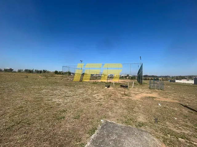 Terreno com 207m², à venda, no bairro Piracangaguá em Taubaté