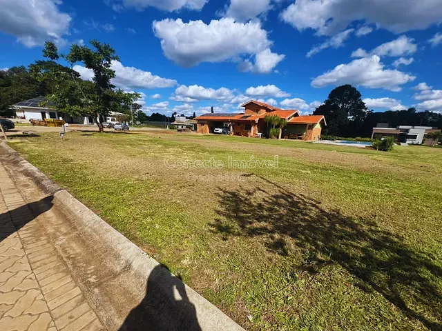 Terreno com 437m², à venda, no bairro Residencial Vitória Régia em Holambra