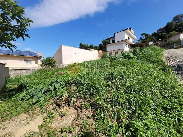 Terreno com 247m², à venda, no bairro Floresta em Joinville