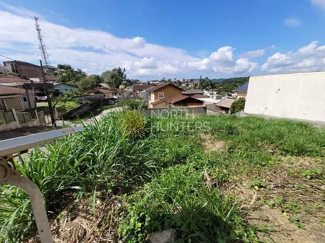 Terreno com 247m², à venda, no bairro Floresta em Joinville