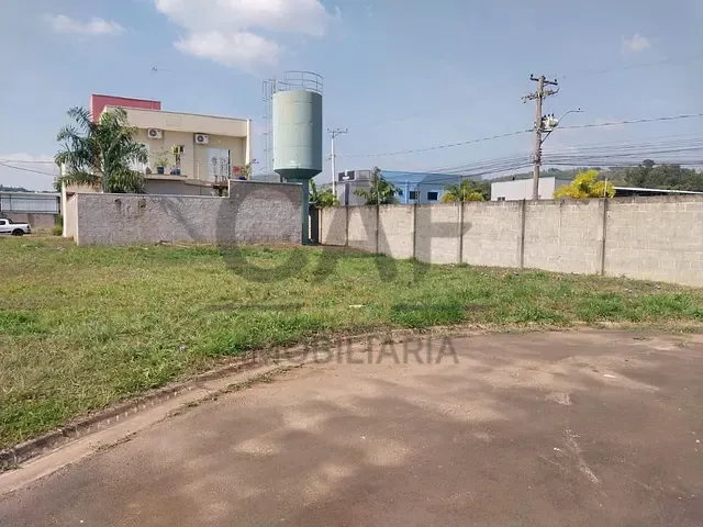Terreno com 343m², à venda, no bairro Vargeão em Jaguariúna