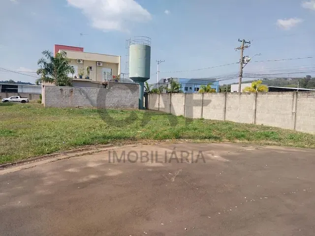 Terreno com 343m², à venda, no bairro Vargeão em Jaguariúna