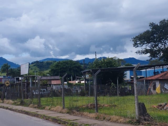 Terreno com 10000m², à venda, no bairro Cachoeirinha em Cambuí