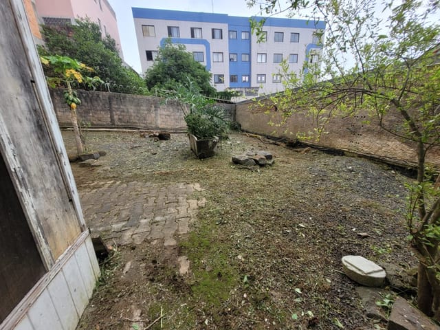 Terreno à venda, no bairro Centro em Ponta Grossa