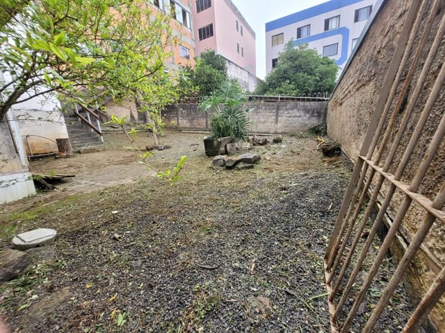 Terreno à venda, no bairro Centro em Ponta Grossa