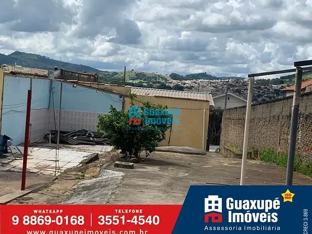 Terreno com 660m², à venda, no bairro Centro em GUAXUPÉ