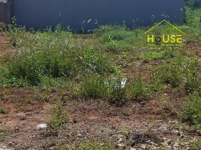 Terreno com 184m², à venda, no bairro Jardim Residencial Moreira em Votuporanga