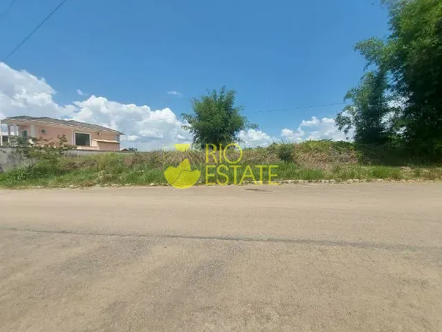 Terreno com 471m², à venda, no bairro Morada da Colina em Resende