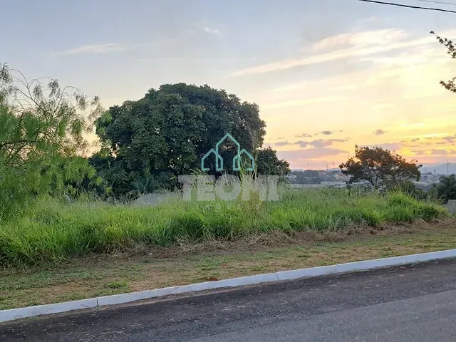 Terreno com 600m², à venda, no bairro Chácara São Félix em Taubaté