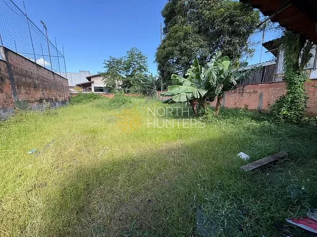 Terreno com 660m², à venda, no bairro Costa e Silva em Joinville