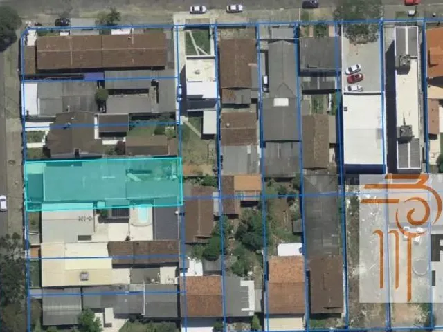 Terreno à venda, no bairro Pinherinho em Curitiba